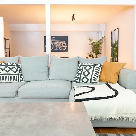 2ndhomes Bright & Spacious 2-story With Sauna Apartmán Helsinky