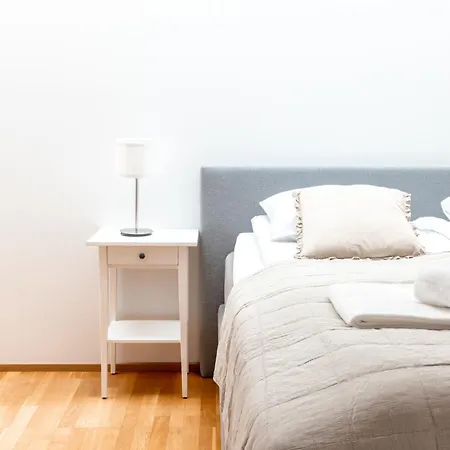 2ndhomes Bright & Spacious 2-story With Sauna Appartement *