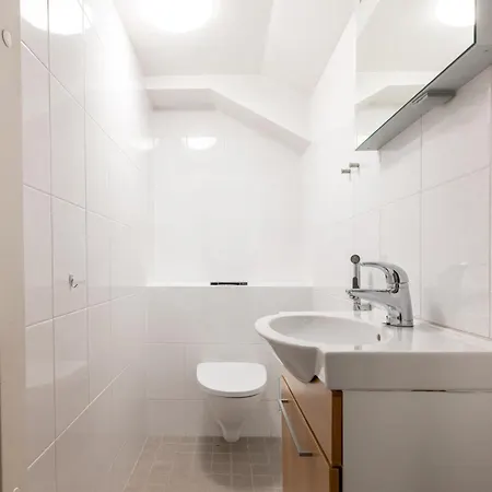 2ndhomes Bright & Spacious 2-story With Sauna