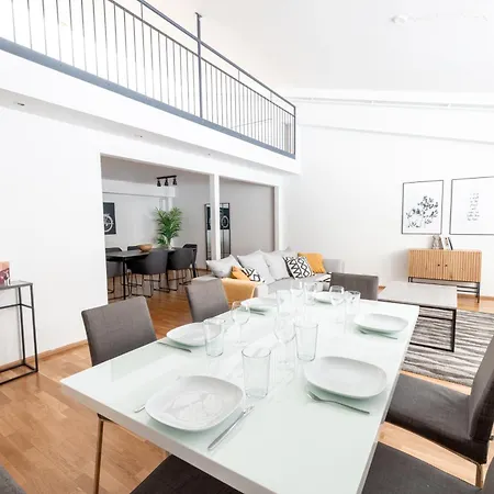 2ndhomes Bright & Spacious 2-story With Sauna *